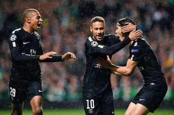 巴黎和曼城谁更强？