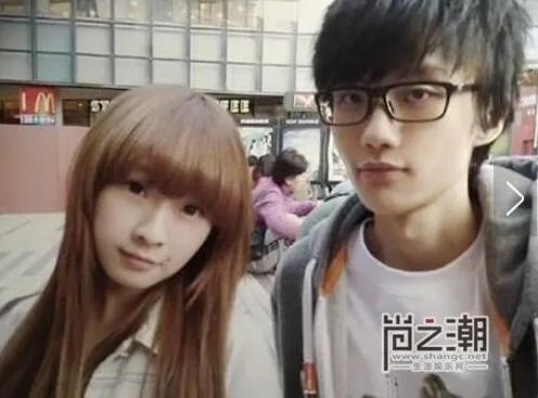 许嵩的女朋友徐佳颖：许嵩和他的女朋友徐佳莹的故事