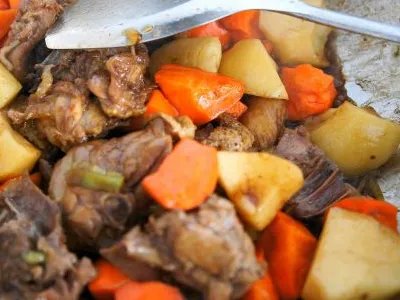 红烧鸡块土豆怎么烧好吃又嫩