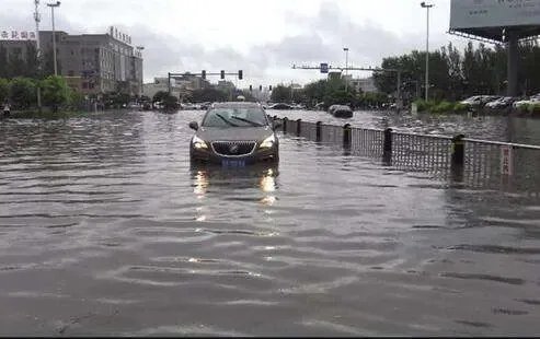中秋假期超10省区市将有强降雨，市民出行需要注意哪些问题？