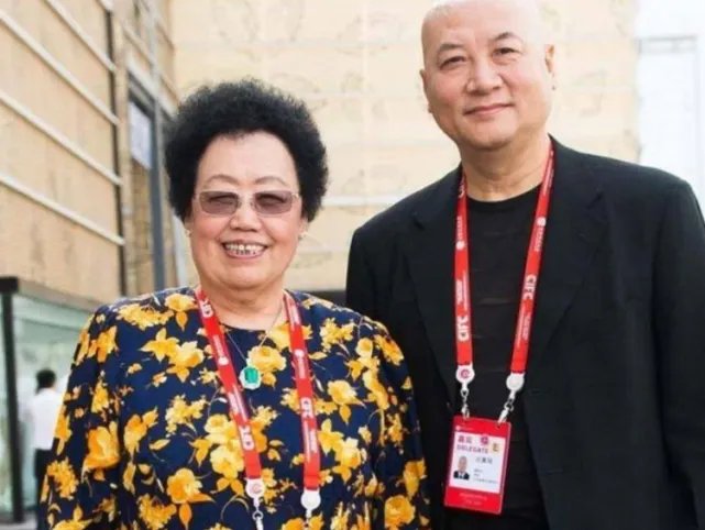 中国女首富陈丽华的现任老公是“唐僧”，那她的前夫到底是谁？
