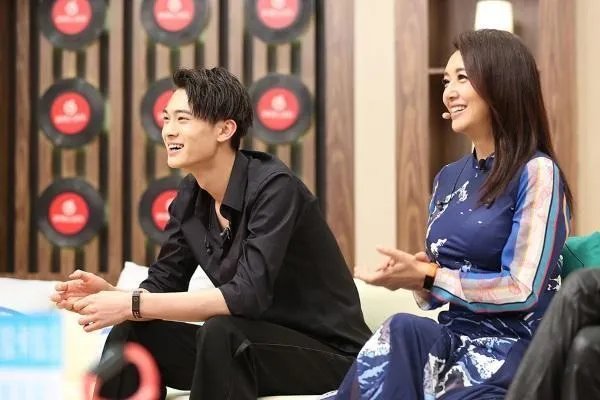 江珊嫁给了小15岁的男友张博，姐弟恋会幸福吗？