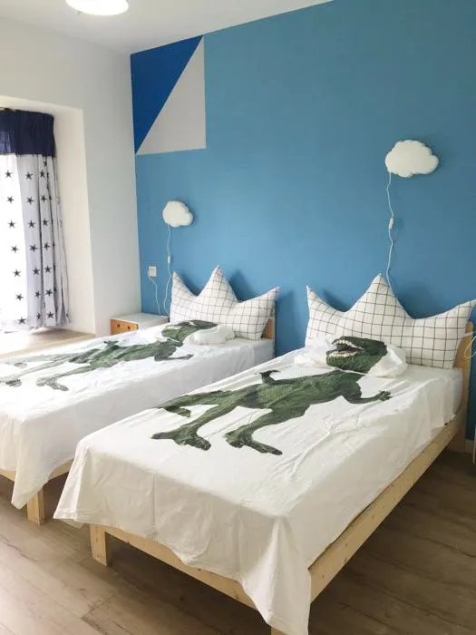 高低床怎么选？家里怎么放高低床才会既宽敞又明亮？