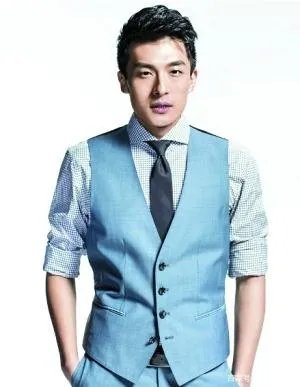 孙艺洲现实中早已结婚，藏了10年的妻子，你知道她是谁吗？