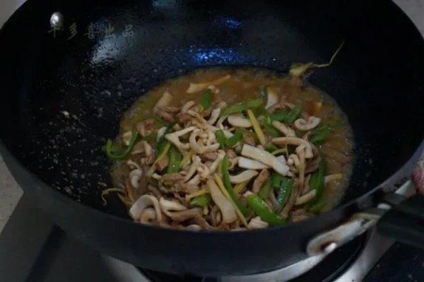 炒鱿鱼的家常做法是什么？