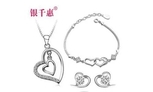 情侣戒指哪个牌子好  四大知名情侣戒指品牌推荐