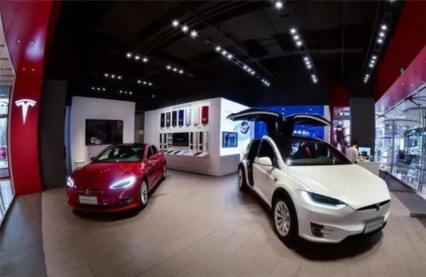 特斯拉召回3.6万辆进口电动汽车
