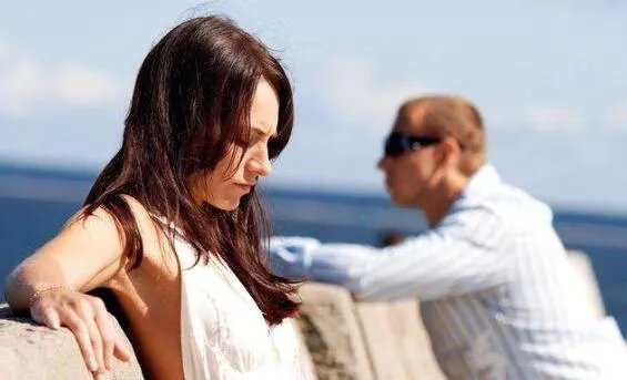 老公跟小三一直有联系怎么办 男人一般多久和小三腻了