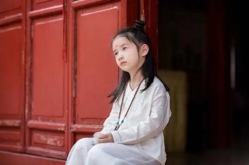 关于六一的诗歌有哪些