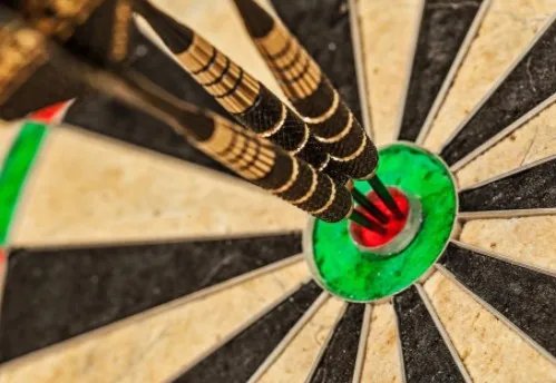 飞镖比赛距离是什么？