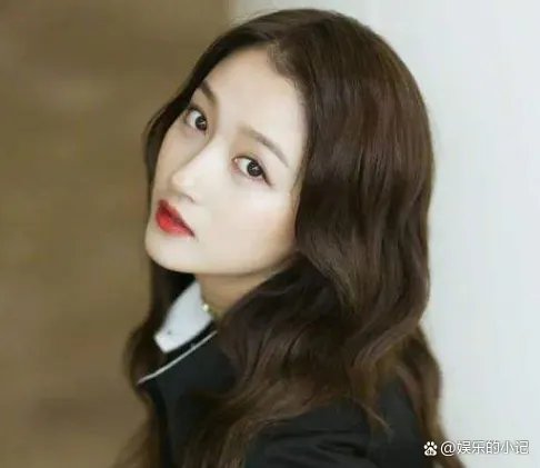 关晓彤被爆料，工作室紧急回应：严重离谱，她做了什么？