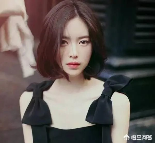 在学校扎什么发型好看？