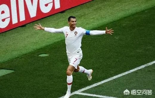 葡萄牙1比0击败摩洛哥，佩佩在禁区手球没有被处罚，你是怎样看的？