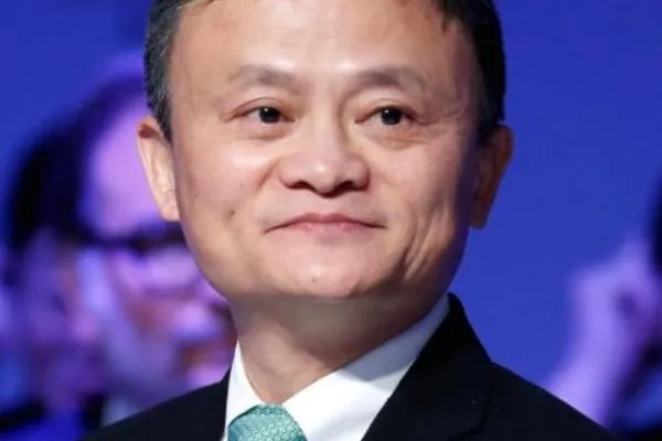 两个王者之间较量，孙正义和马云究竟有着怎样的“恩怨情仇”？