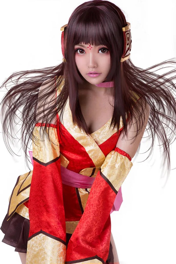 绅士妹控的福音!七夜娃娃华丽Cos龙葵图赏