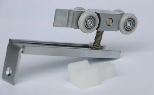 卫生间移门吊滑轮如何更换