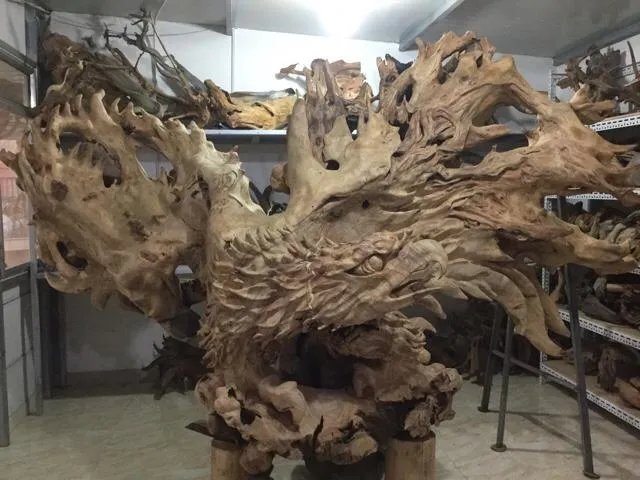 根雕的艺术价值在哪里？大型的根雕作品有哪些？