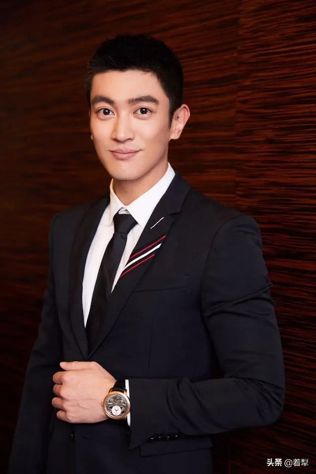 如果以李文亮英雄为原型拍一部电影，你觉得哪几个人比较合适？