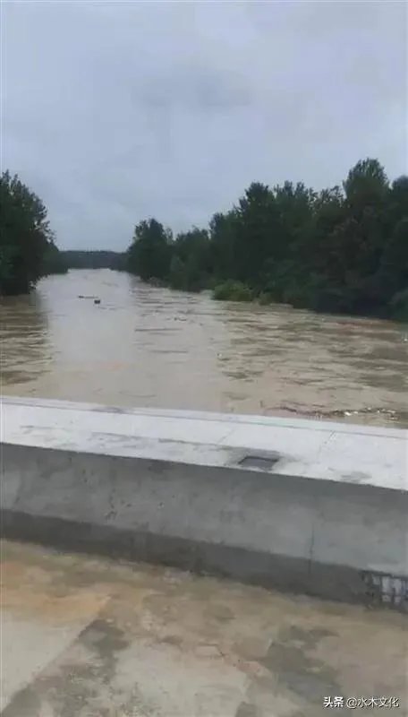 8月12日，随州柳林镇降雨503毫米。为何柳林会成为重灾区？