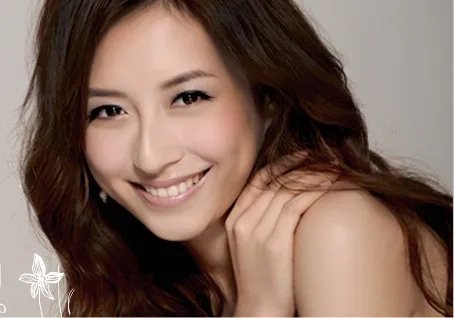 贾晓晨和龚嘉欣 揭秘人们为何都认为她们是双胞胎