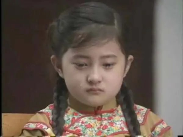 童星小金铭小时候特出名，现在属于“伤仲永”吗？