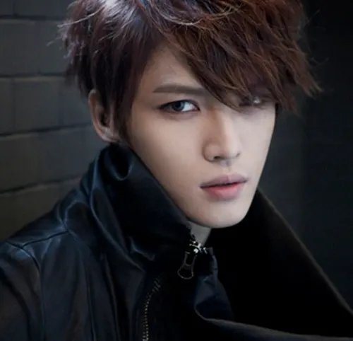 金在中快乐大本营  最新一期谈朴有天金在中称：给跪！