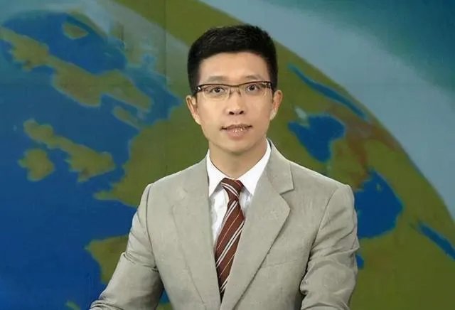 手语老师周晔，直播25年“不说话”，一开口想给朱广权一巴掌，为什么？