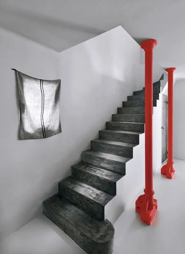 嫂子家的复式楼我一点也不羡慕，但是楼梯真的让我嫉妒