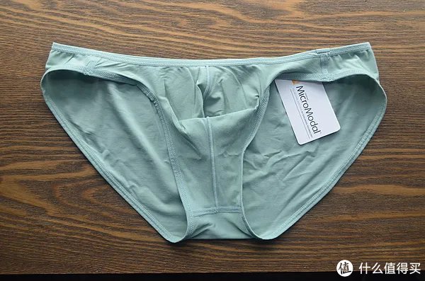 30-100元男士内裤系列测评 篇四：三角内裤测评 舒雅、优衣库、DA、蕉内、螃蟹秘密5款