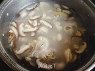 香菇炖鸡汤