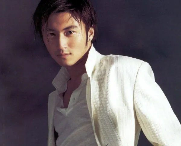 张柏芝被索赔巨额资金，谢霆锋会不会出手帮她渡过难关？