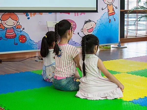 怎么打女孩子最疼还长记性