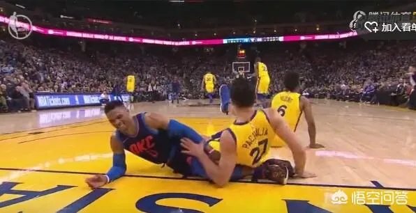 勒布朗詹姆斯垫脚格兰杰是怎么回事？