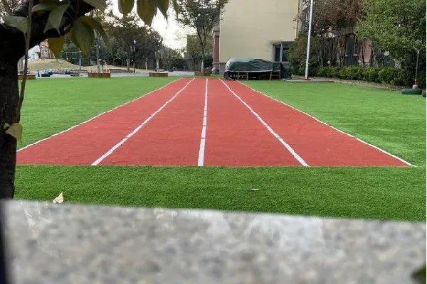 老人遭鲁某推倒后多次冲向厨房 打人的人一般怎么处理