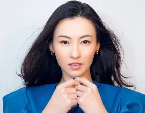 张柏芝被索赔巨额资金，谢霆锋会不会出手帮她渡过难关？