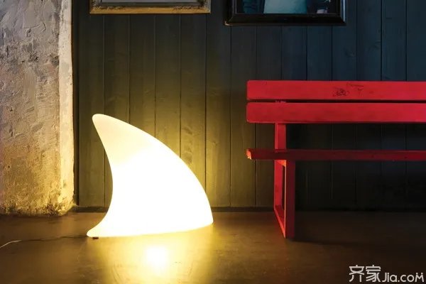 投降吧，你的阁楼已弃暗投明