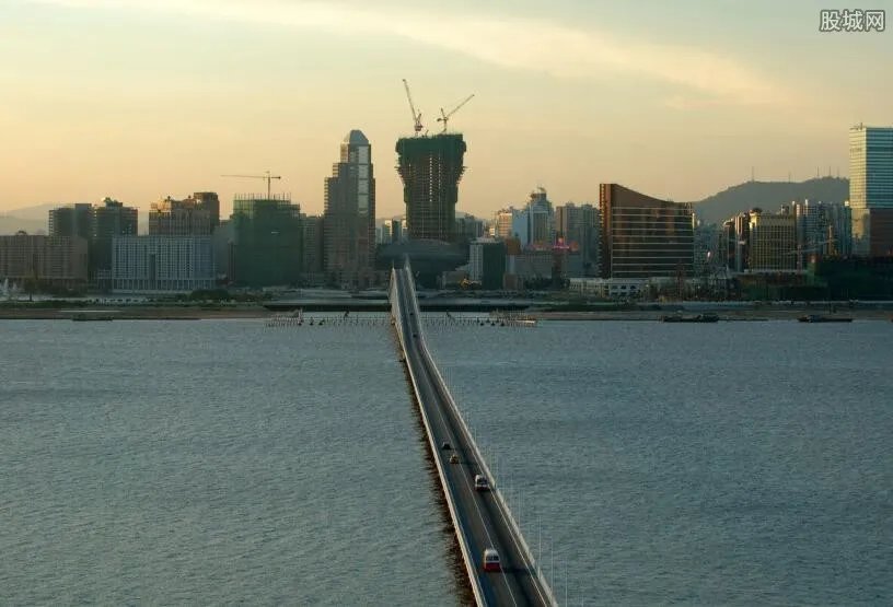 珠港澳大桥将通车 港珠澳大桥车辆收费标准公布