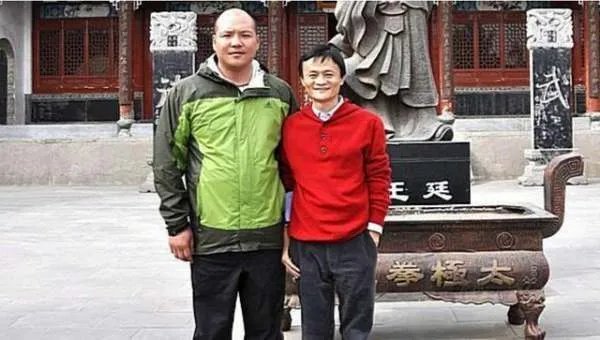 2019年马云退休后，他指定的保镖李天金失去百万年薪，后来怎么样？