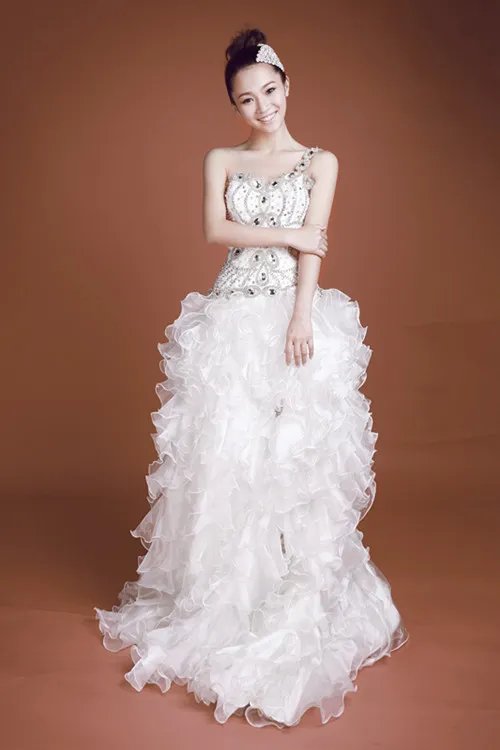 婚纱出租一套要多少钱 买婚纱和租婚纱的区别在哪