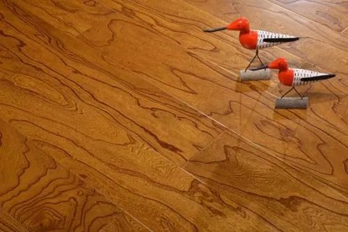 三层实木地板的优缺点是什么