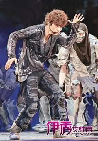 迈克尔杰克逊30周年演唱会的演出概况