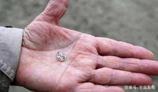 让人疯狂的钻石公园，挖到钻石能带走，对此你怎么看？