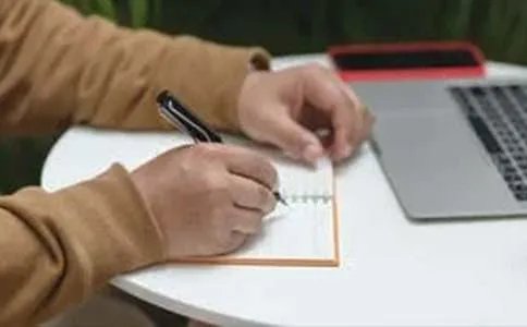 以实践为话题的作文