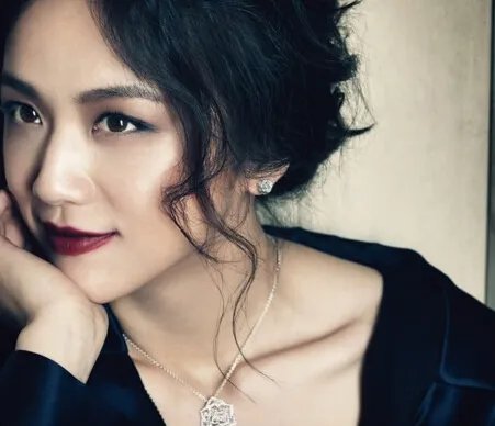 汤唯绝版人体艺术写真集 凭借《晚秋》再度封影后