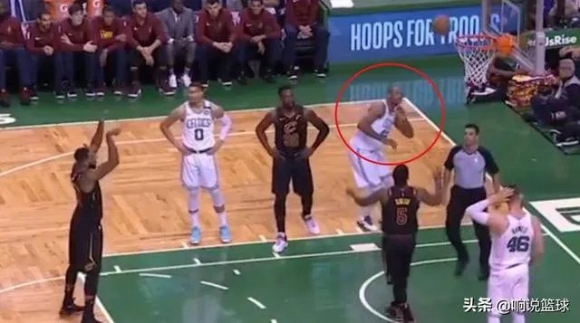 NBA球员都有哪些让人捧腹大笑的场面？