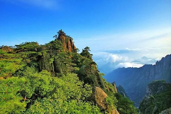 三清山巨蟒峰风水被破坏