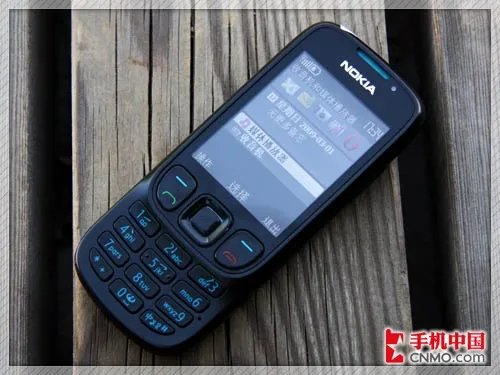 全金属外壳 诺基亚实用机典范6303评测