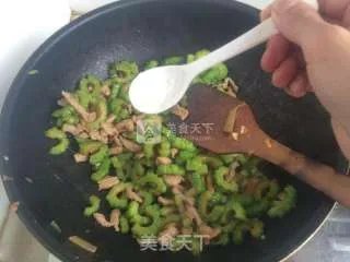 苦瓜炒肉