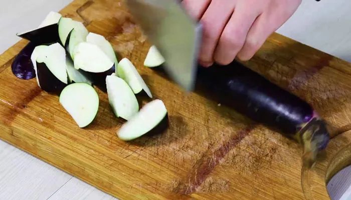 烧茄子怎么做更软烂 烧茄子的家常做法