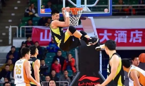 山东男篮不敌山西比赛情况是怎样的？